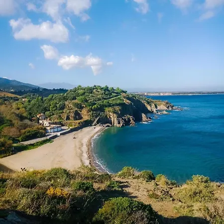 Les Meublés De La Corniche *